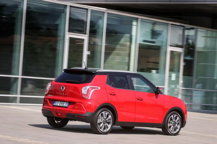  SsangYong Tivoli 2015 года  (фото 13 из 30)